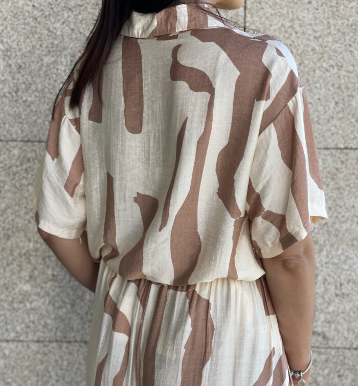 Conjunto Calças e Camisa Padrão - Image 9